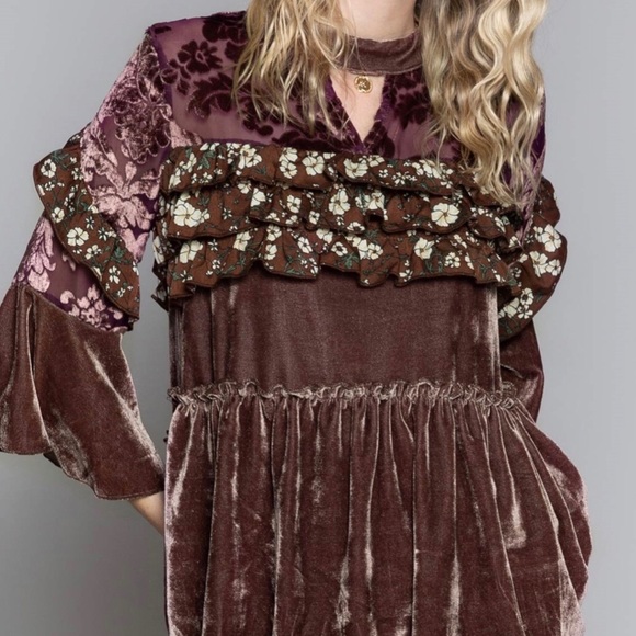 3/$30 POL Gorgeous Coco Color Velvet Peplum top - Picture 5 of 9